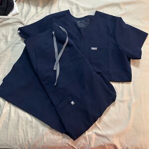 Figs Catarina one pocket scrub top Isabel wide leg scrub set